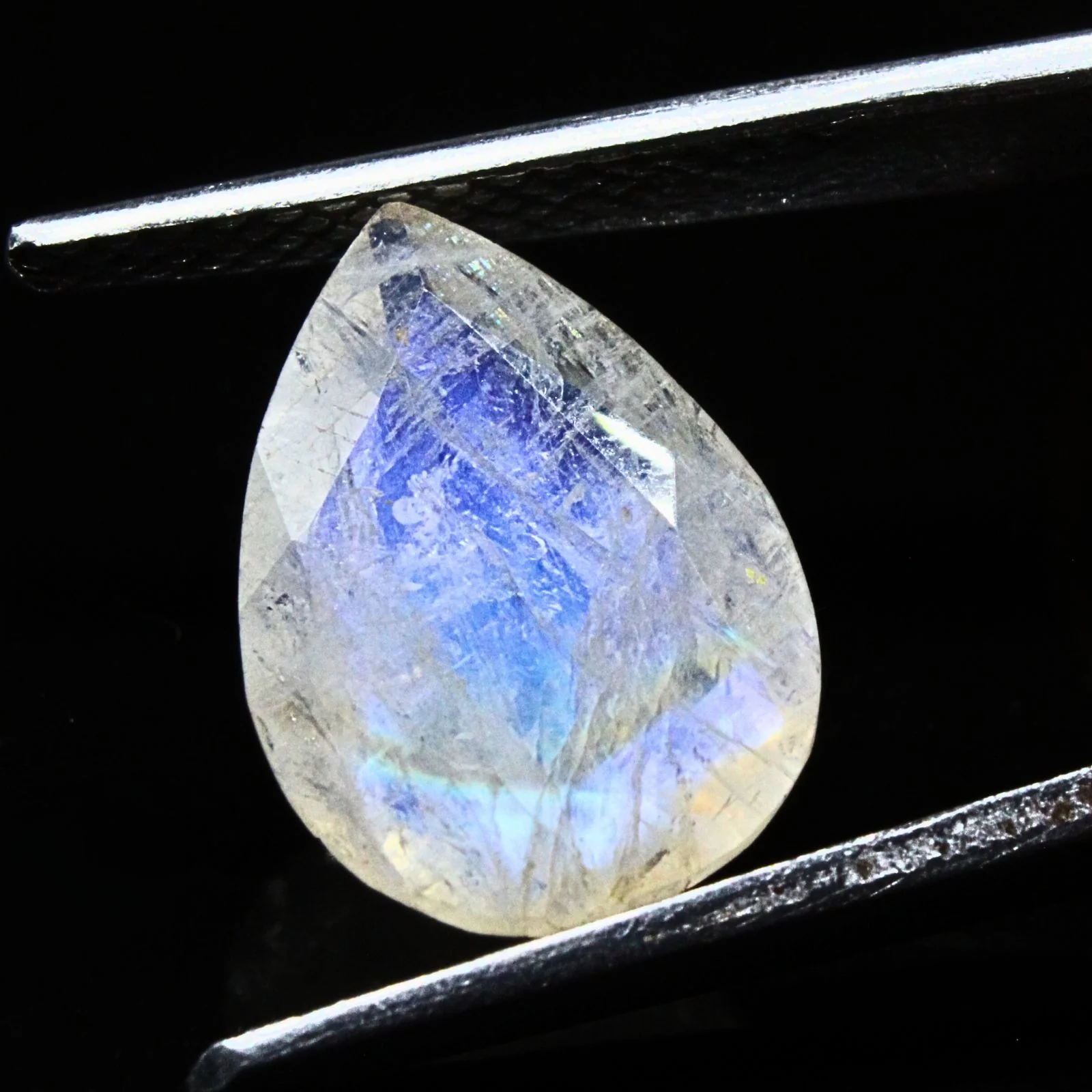 3.7Ct Natural Rainbow Moonstone Pear shape Spiritual Gemstone