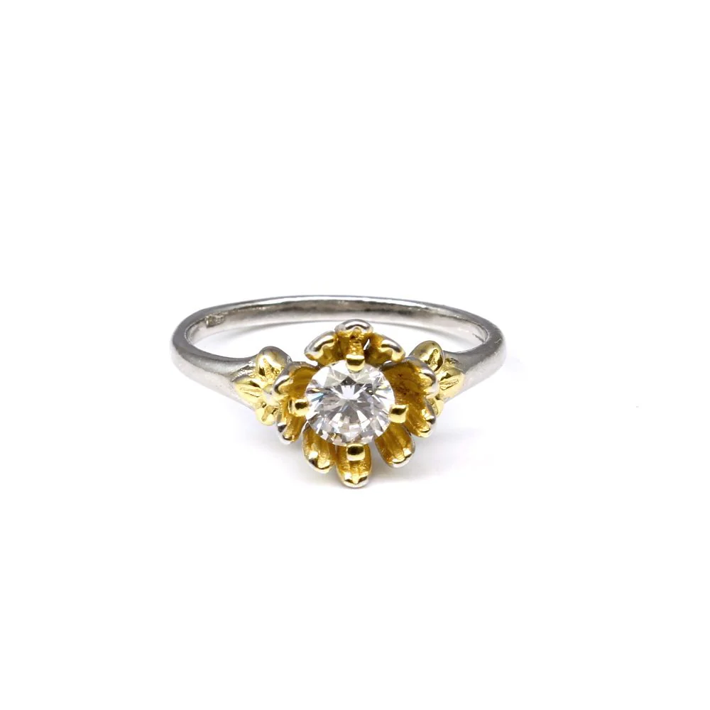 925 Solid Silver Sunflower White CZ Two-Tone Ring - Image 3