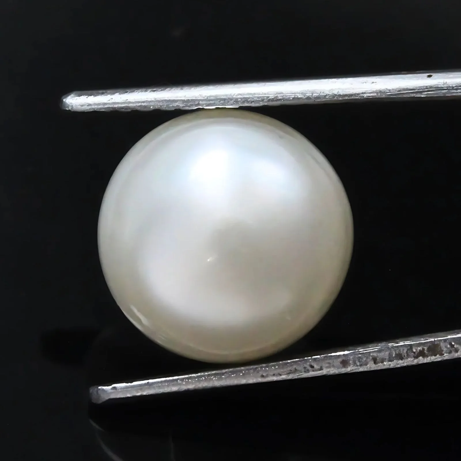 9Ct Natural Elegant Real White Pearl for Moon Gemstone