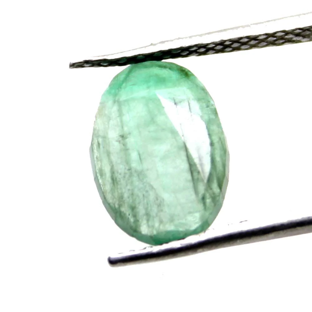 Certified 2.05Ct Natural Green Emerald (Panna) - Image 3