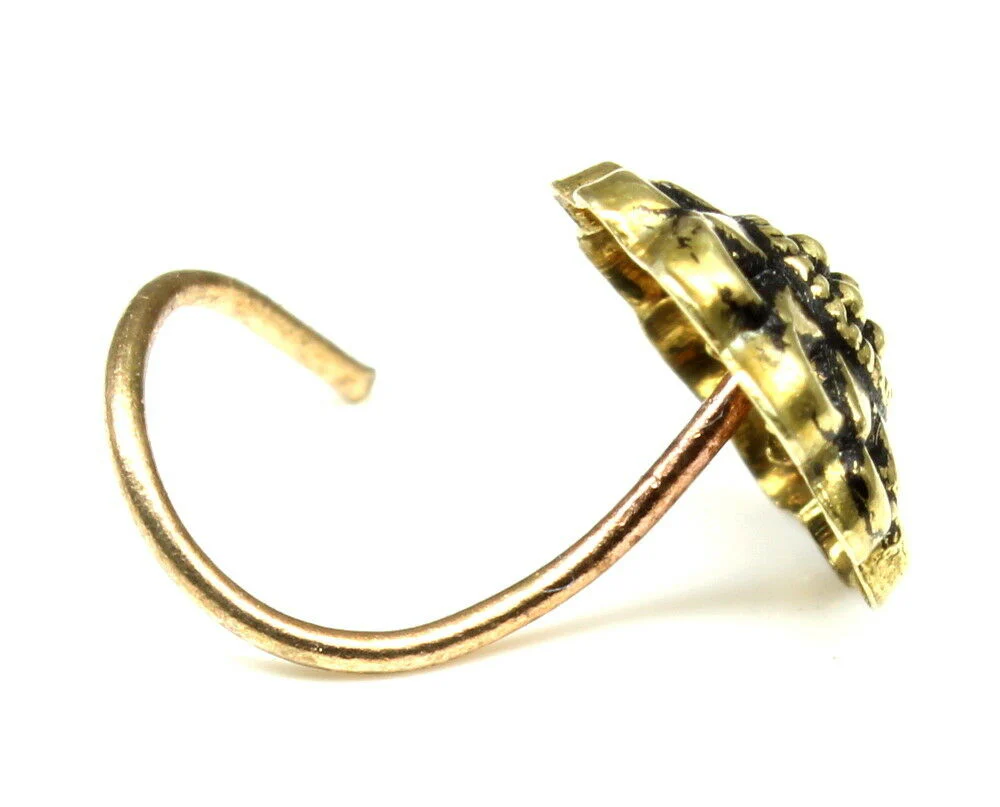 Ethnic daisy flower nose pin - Image 3