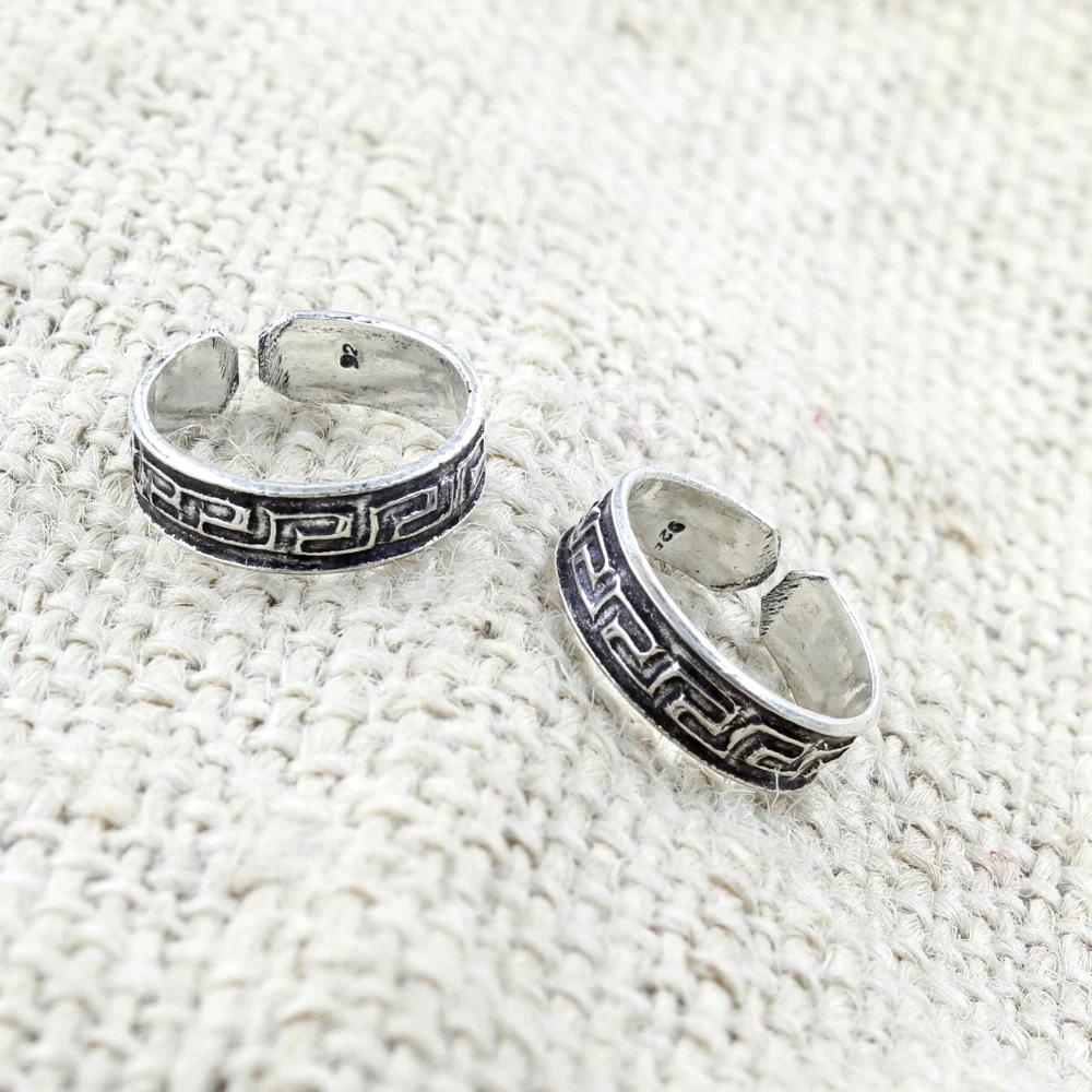 Ethnic Real 925 Silver Oxidized Women foot toe rings band - Pair - Image 3