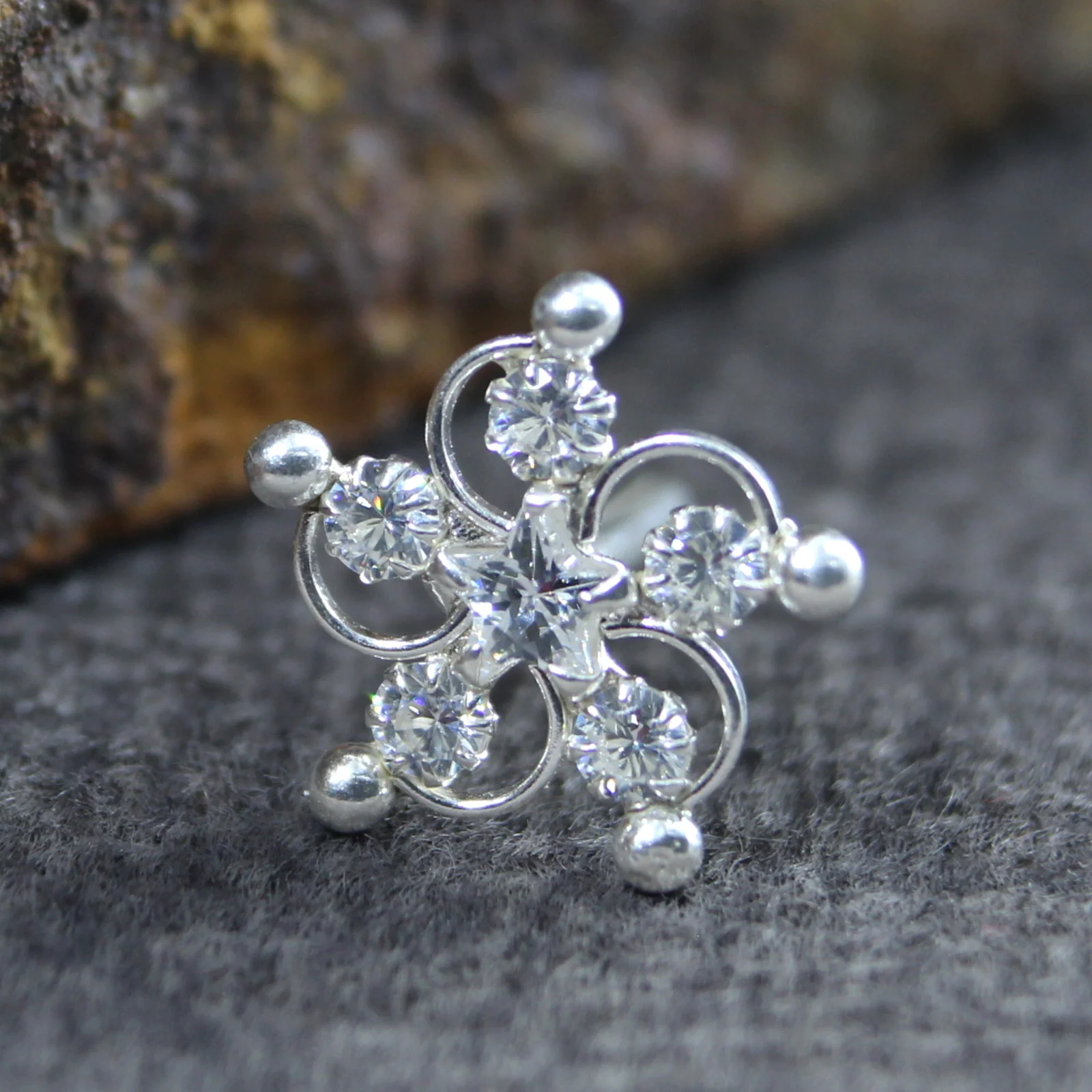 Star-Shaped Gold Finish Silver Nose Stud - Image 5