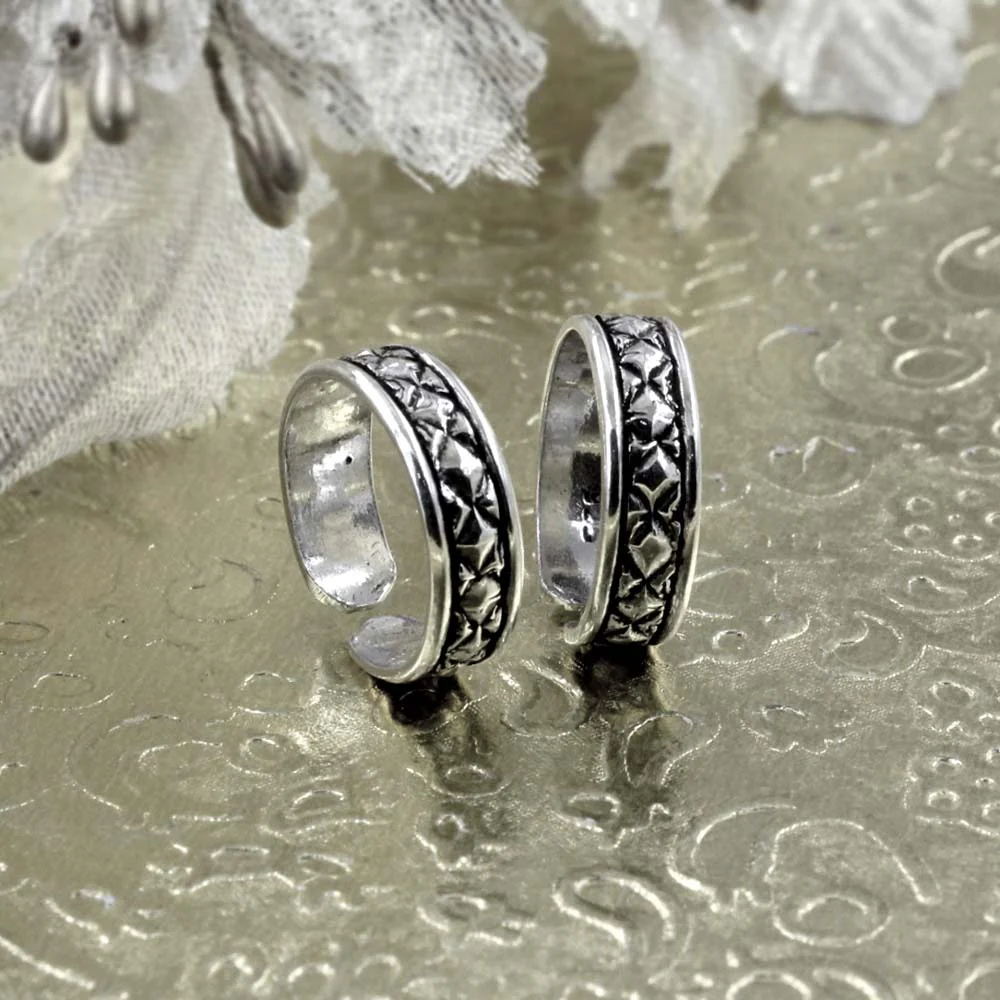 Ethnic Style Real 925 Silver Oxidized foot toe rings band - Pair - Image 2