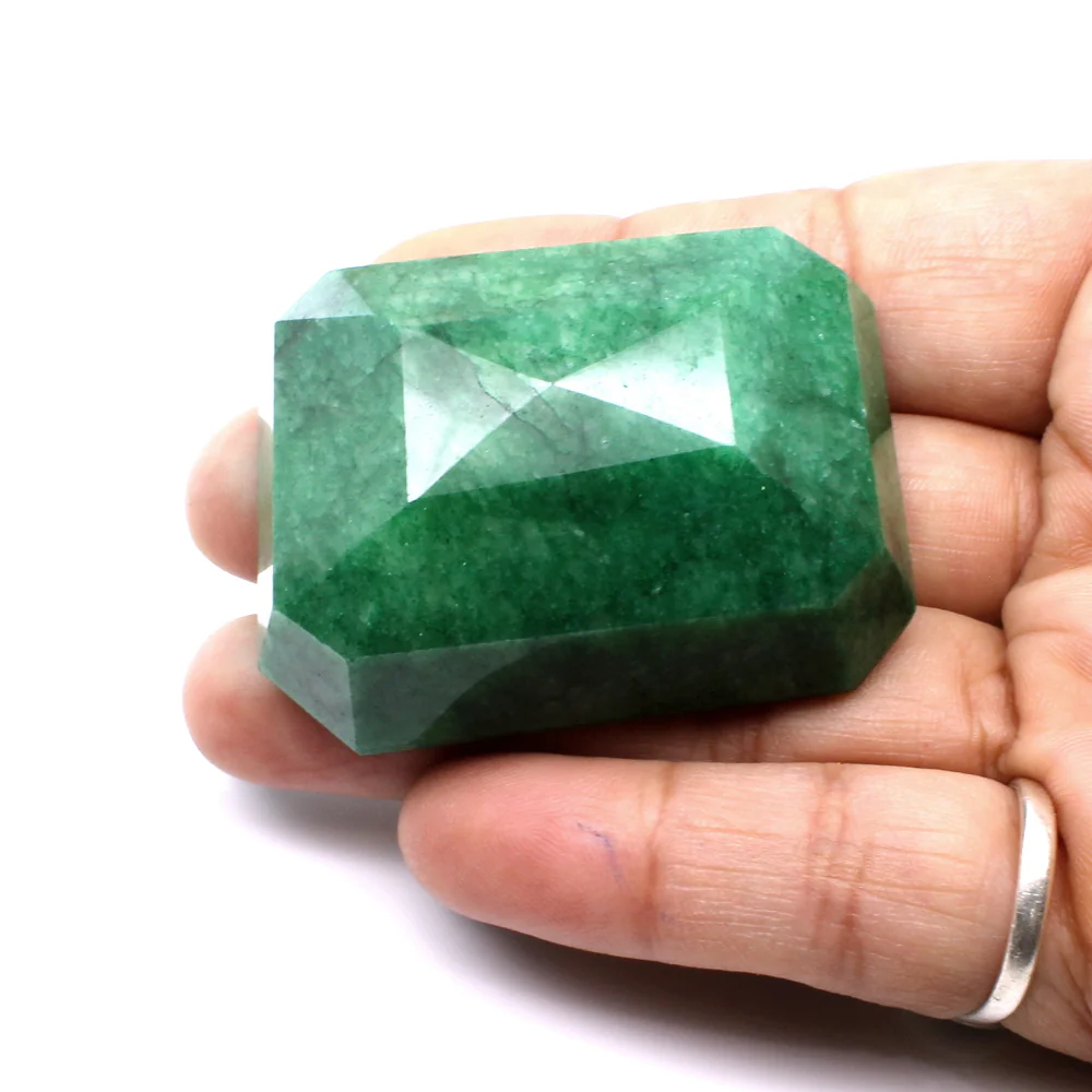 Natural Emerald 329Ct – Statement Gemstone - Image 4
