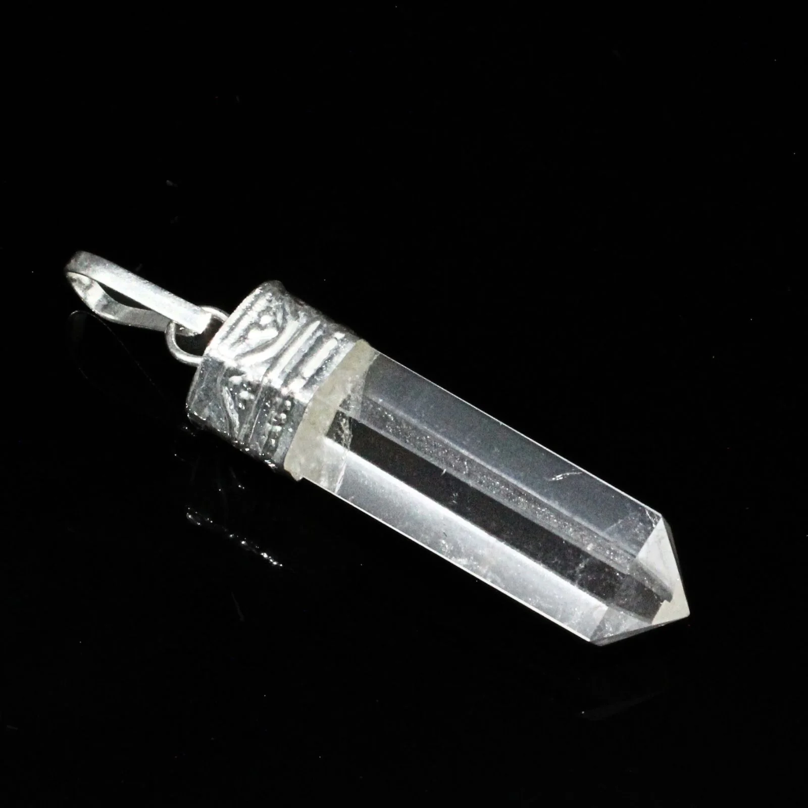 Quartz Point Pendant 22.9Ct – Healing Crystal - Image 3