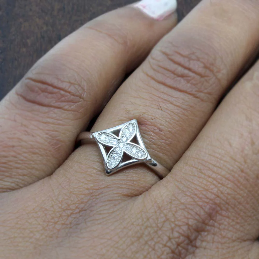 Real Solid 925 Sterling Silver Four-Petal Ring CZ Studded Platinum Finish - Image 2
