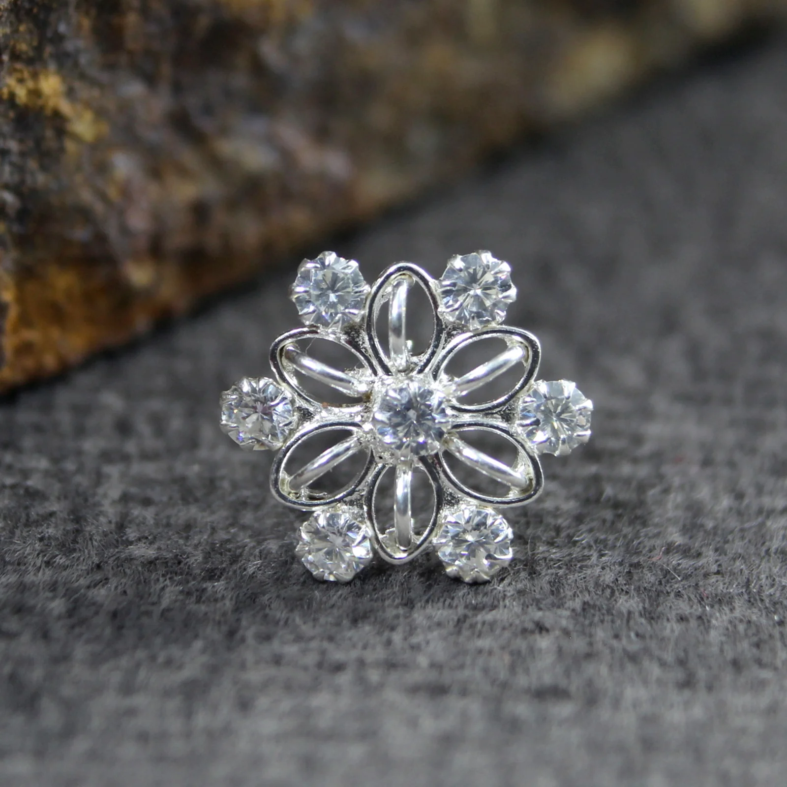 Gold Finish Silver Bloom Nose Pin - Image 5