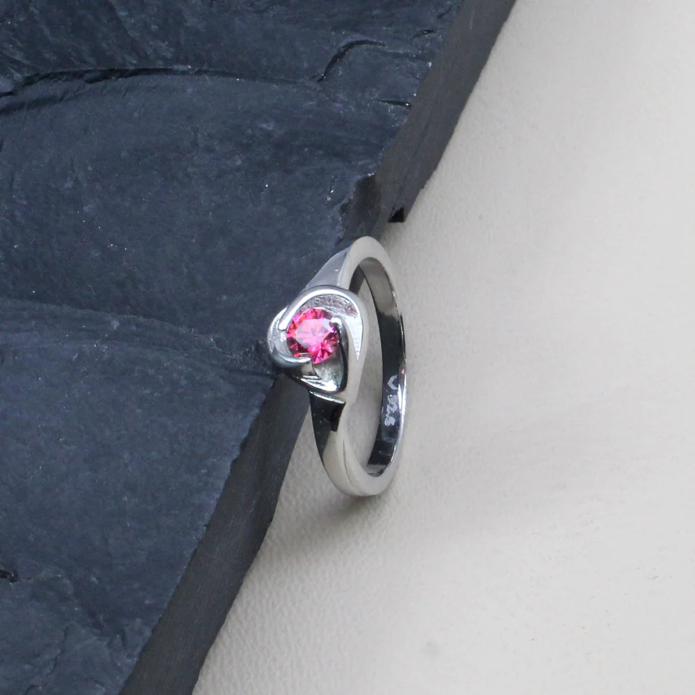 Romantic Heart Design 925 Sterling Silver Ring - Image 2