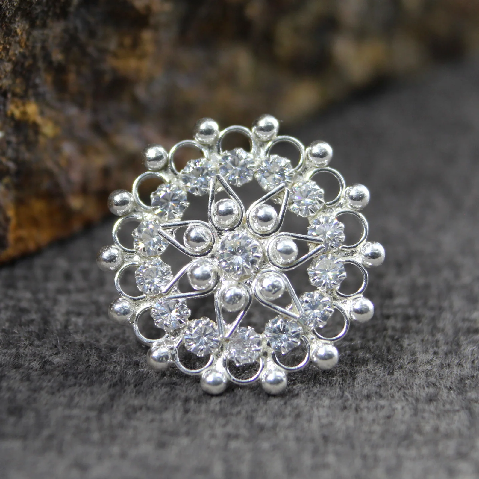 Oversized Gold Finish Silver Nose Piercing - Image 5