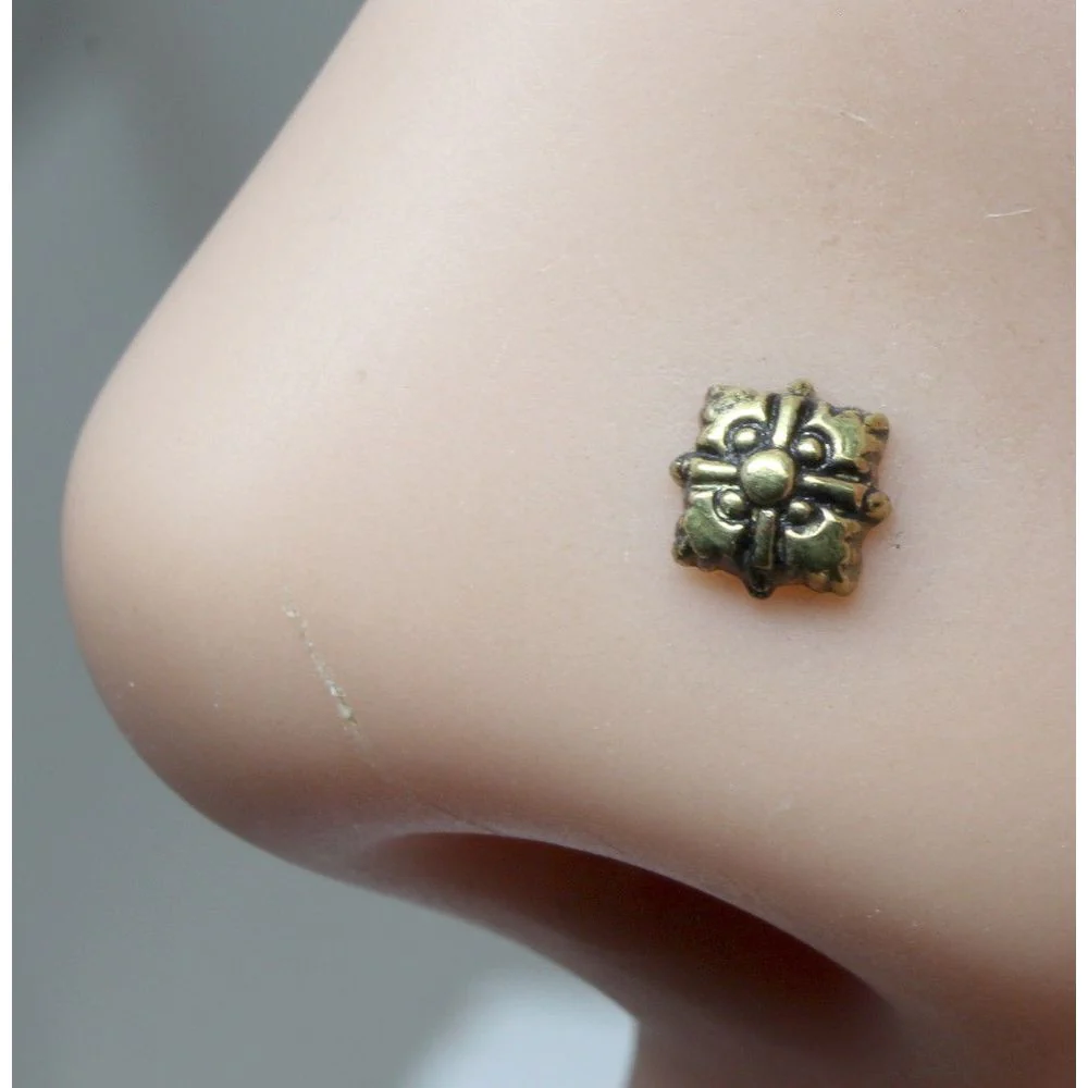 Tiny square-shaped nose stud